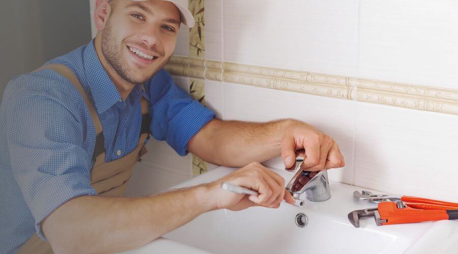 Expert burst pipe repair services in Salters, SC